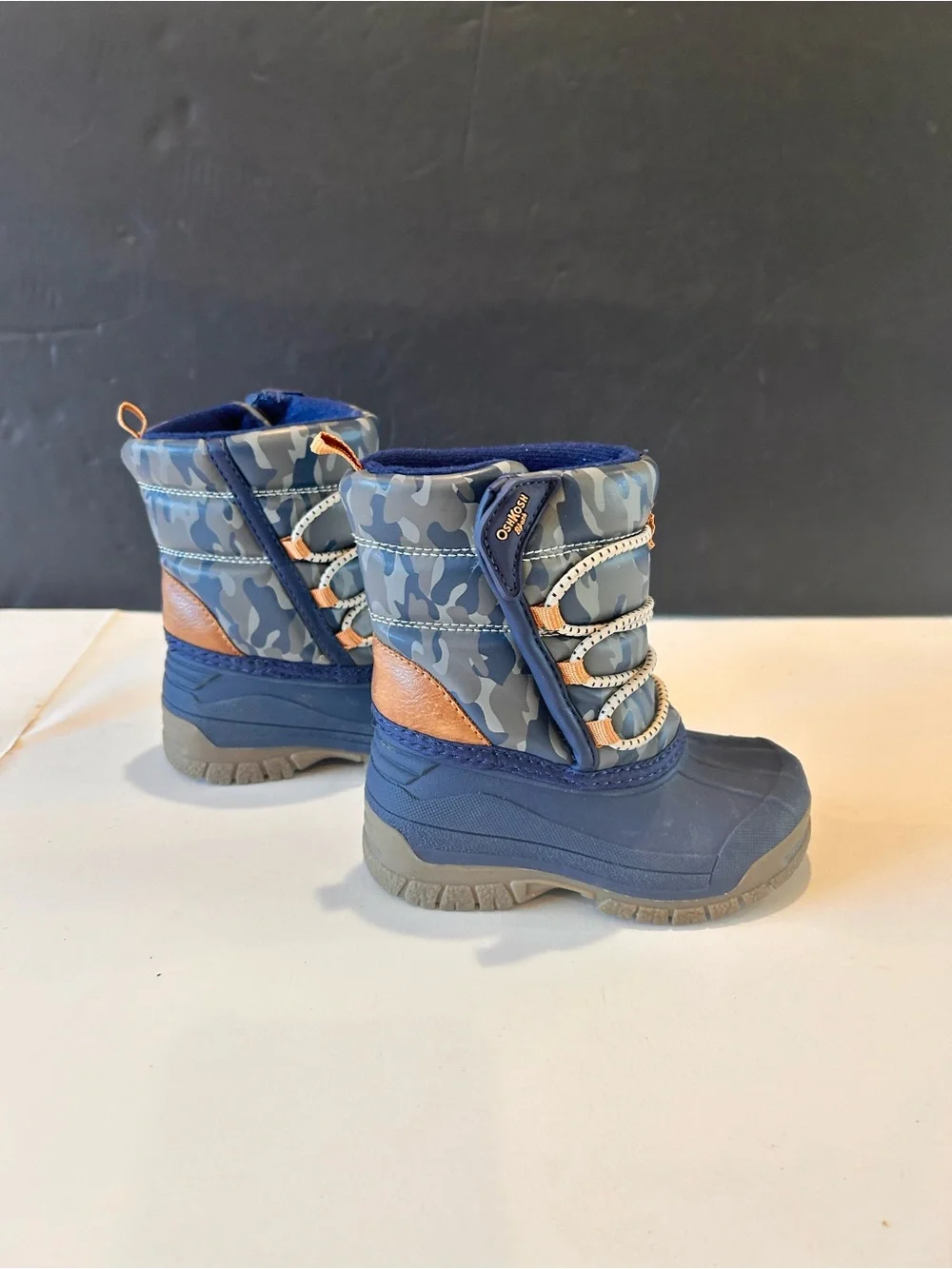 OshKosh Kids Size 5 Blue Camo Waterproof Winter Snow Boots
